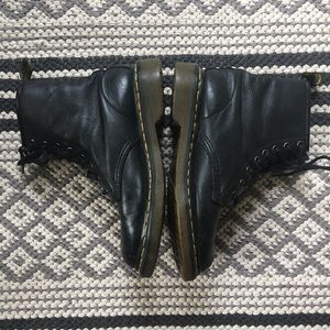 1460 WOMAN’S PASCAL VIRGINIA LEATHER BOOTS